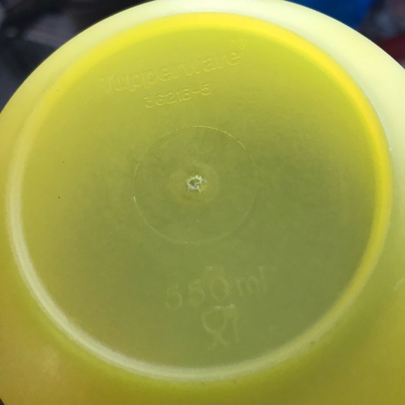 3 Tupperware Impressions Bowls - Picture 5 of 8